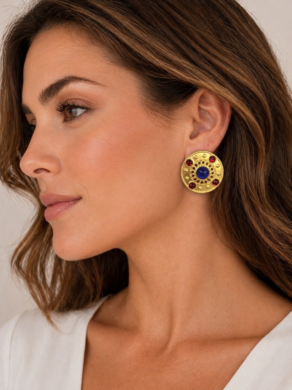 Vintage Style Gold Tone Statement Earrings Red Blue Cabochon Medallion Stud - Picture 7 of 7